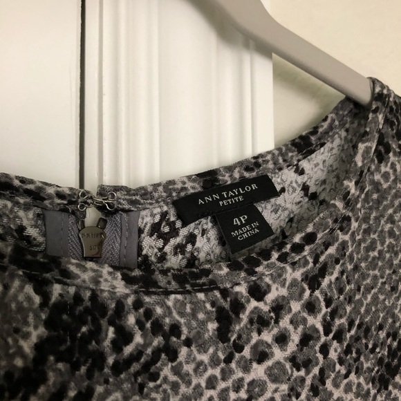 Ann Taylor print blouse - Picture 3 of 6